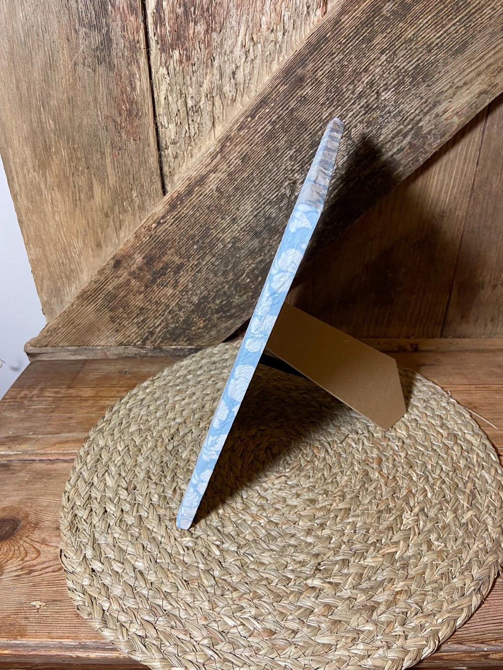 BLUE & WHITE FLOWER PHOTO FRAME