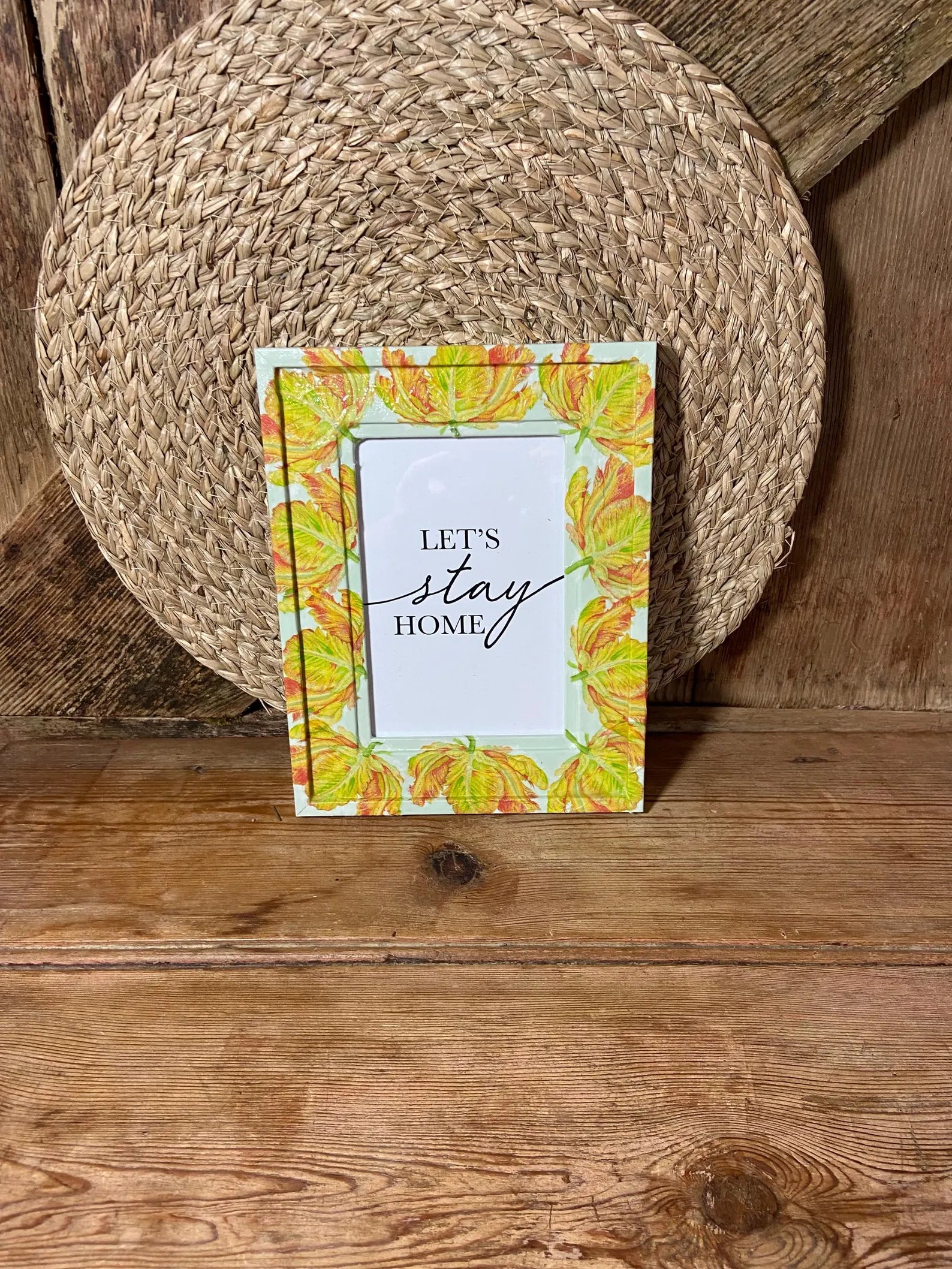 PARROT TULIP PHOTO FRAME